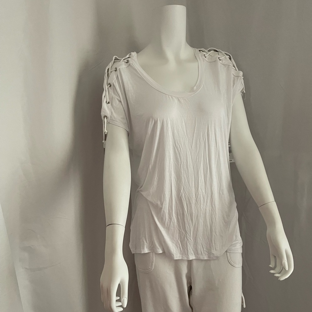 Feel The Piece White Relaxed Cut Out Short Sleeve Tee /
